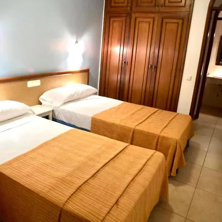 Apartment Modern With Shared Pool, Close To The Beach, In Tenerife South