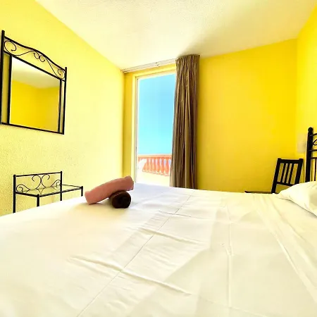 Modern With Shared Pool, Close To The Beach, In Tenerife South Apartment