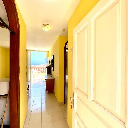 Διαμέρισμα Modern With Shared Pool, Close To The Beach, In Tenerife South Costa Adeje (Tenerife)