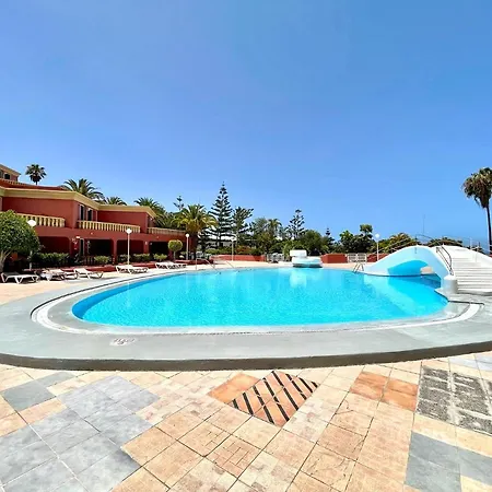 Modern With Shared Pool, Close To The Beach, In Tenerife South Διαμέρισμα Costa Adeje (Tenerife)